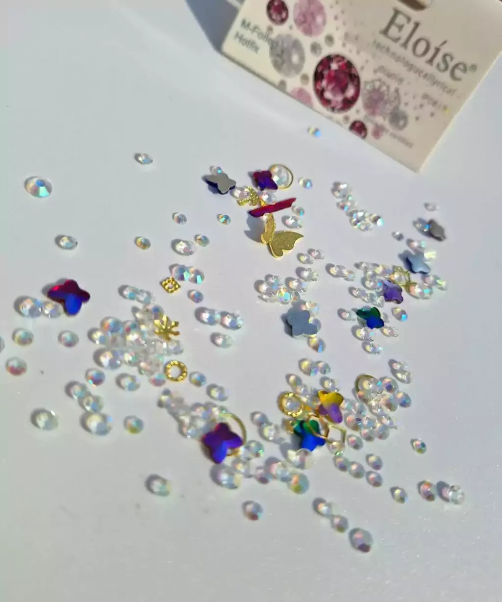 P*12 DECORACION DE UNAS