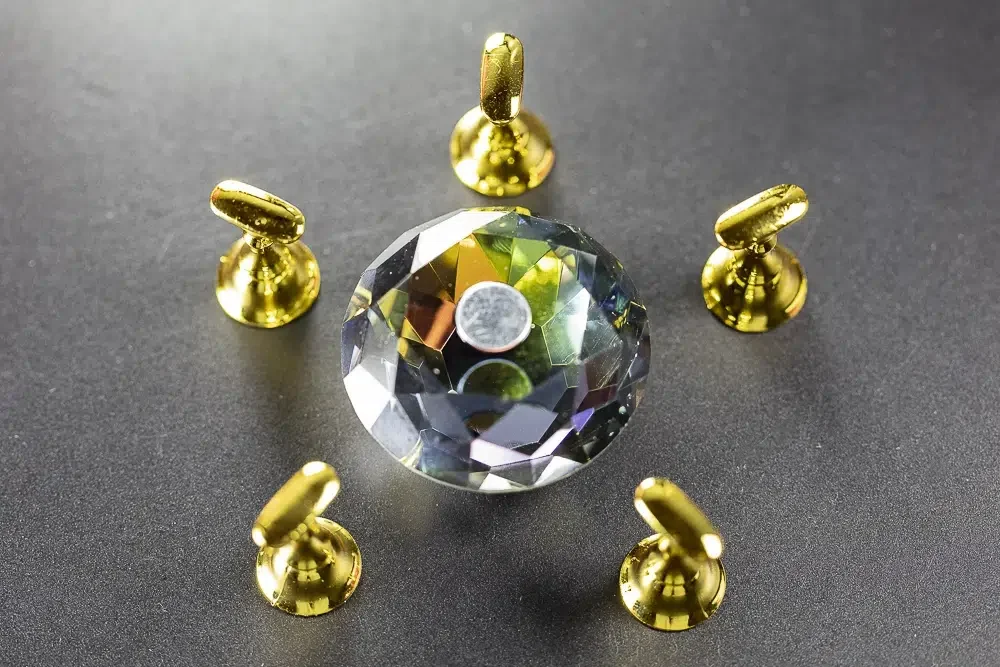 EXHIBIDOR CON DIAMANTE GRANDE PARIS NIGHT