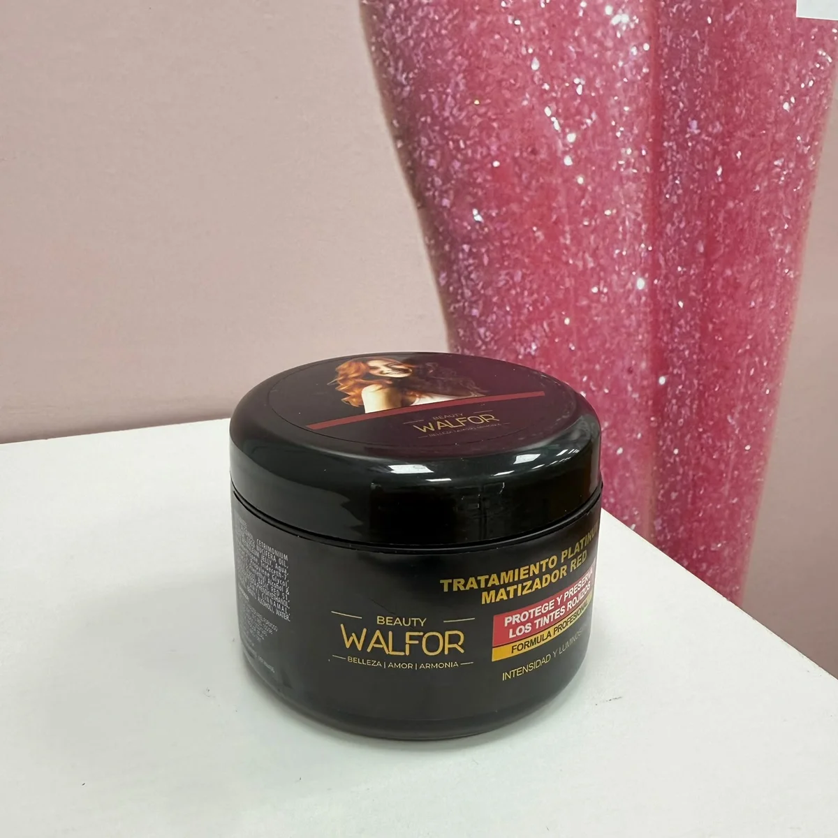 TRATAMIENTO PLATINUM MATIZADOR RED PROTEGE Y PRESRVA LOS TINTES ROJIZOS 250G WALFOR